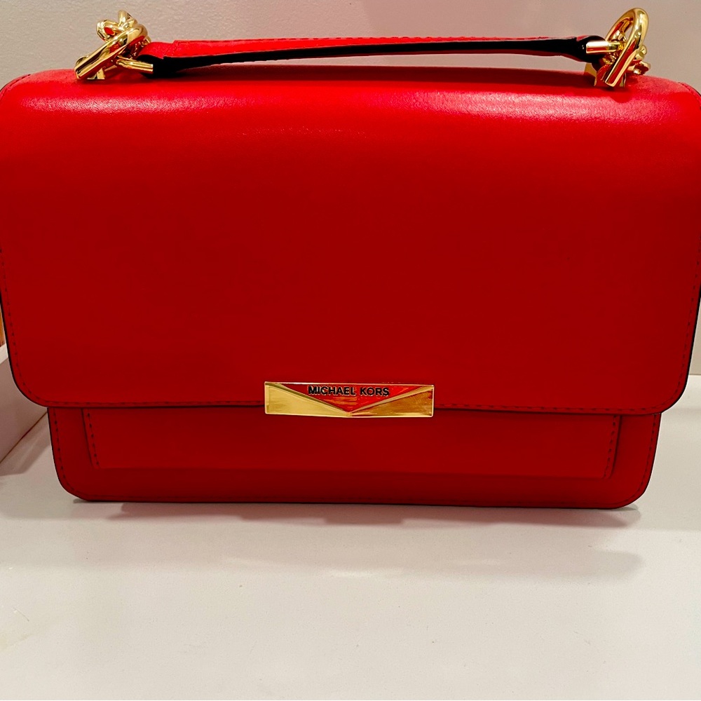 Gorgeous bag.